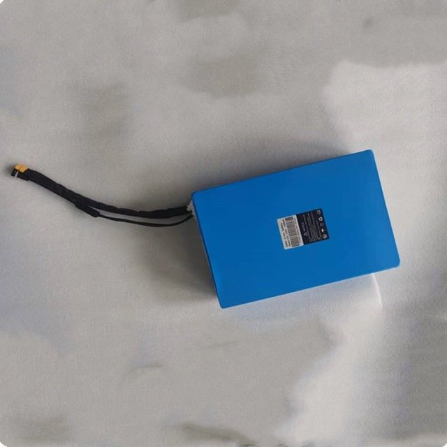 Personalizza 18650 batterie al litio 13S10P 48v 30ah batterie per biciclette elettriche