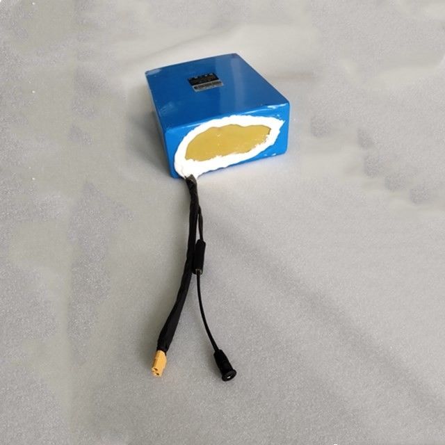 Personalizza 18650 batterie al litio 13S10P 48v 30ah batterie per biciclette elettriche