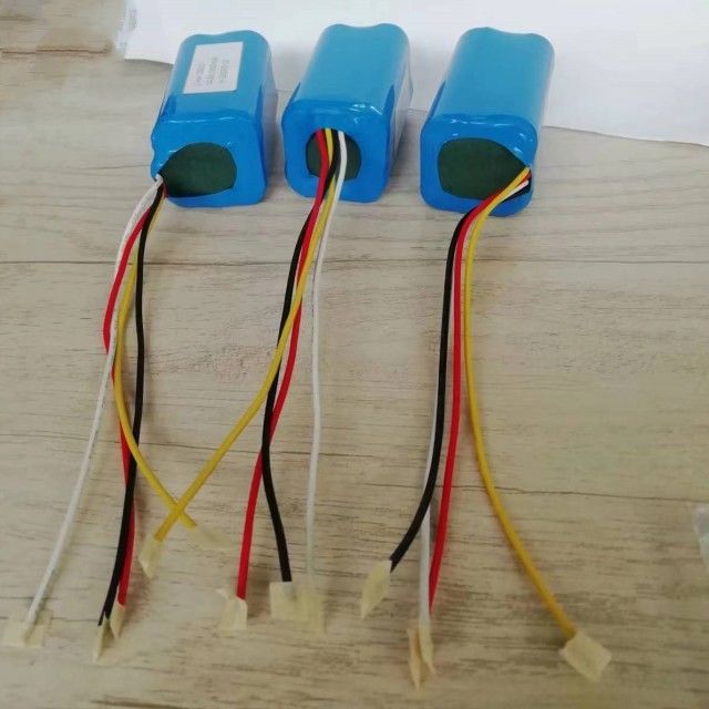 Batteria personalizzata 14.8v 2200mah 18650 Cell 4s1p con BMS per spazzino