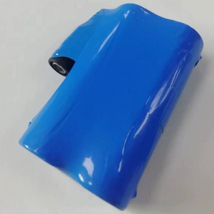 Batteria Li-Ion personalizzata 7.4 V 5000mah 21700 2 celle in serie con connettore Dc5521