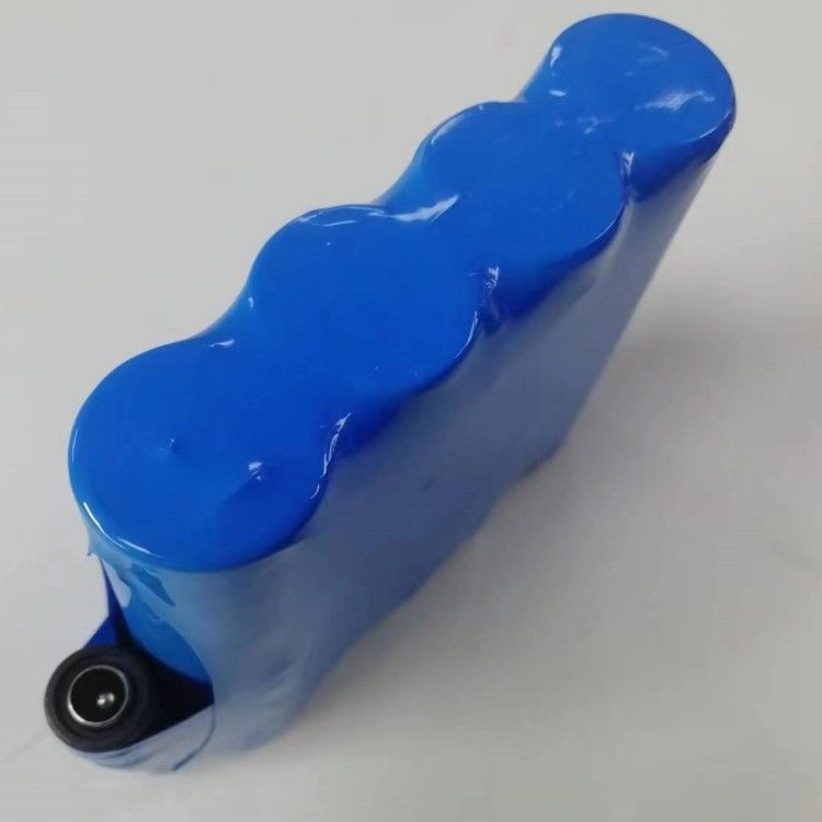 4 celle 21700 7,4 V con batteria 10000mah 2 pezzi in serie 2 in parallelo con Dc5.5x2.1mm presa femminile