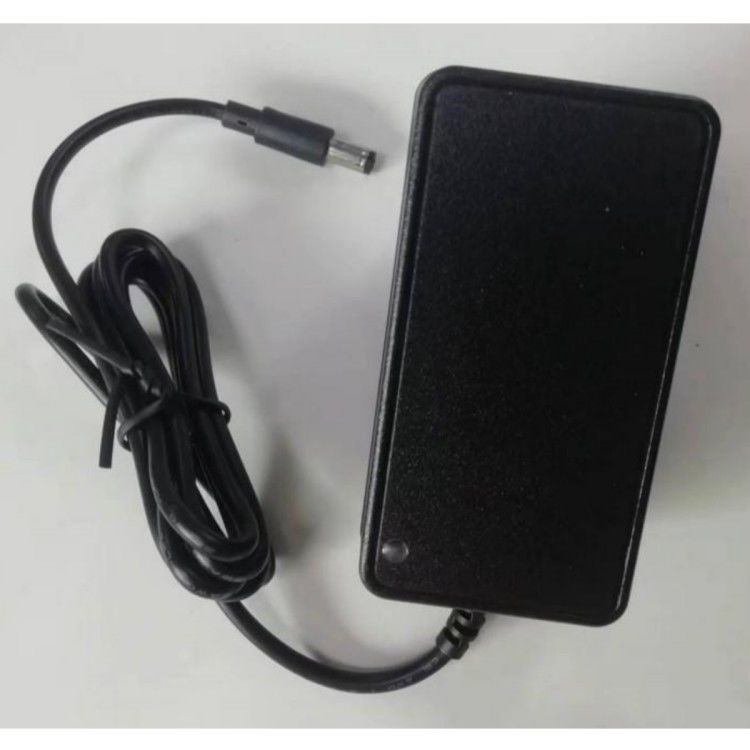12.6v 3a Ac Dc Adapter Charger European Standard Plug Dc5.5x2.1mm Maschio