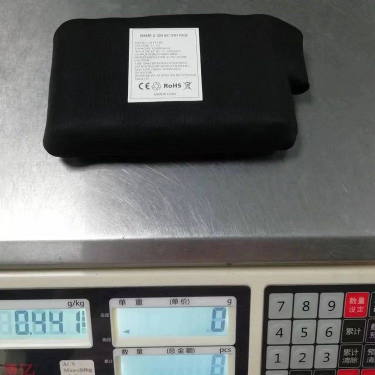 Indumenti riscaldati in inverno Batteria 7.4V 12V 10000mAh Testa di ricarica a corrente continua Nero Colore
