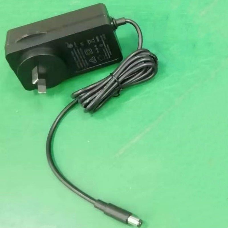 AU Stanard Adaptore AC DC 24v 2.5 A Caricabatterie DC 5.5x2.1 mm