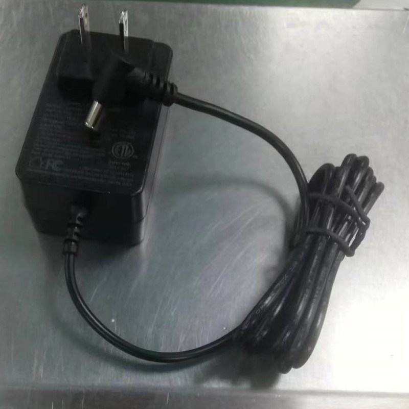 Caricabatterie 12V 2A US Plug DC Bend Head 90° 2,1 mm Barrel Jack Due Amp